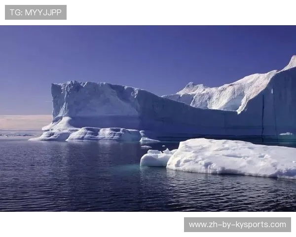 _极地冰川徒步：探索白雪皑皑的冒险之旅_，极地冰川主要在哪里