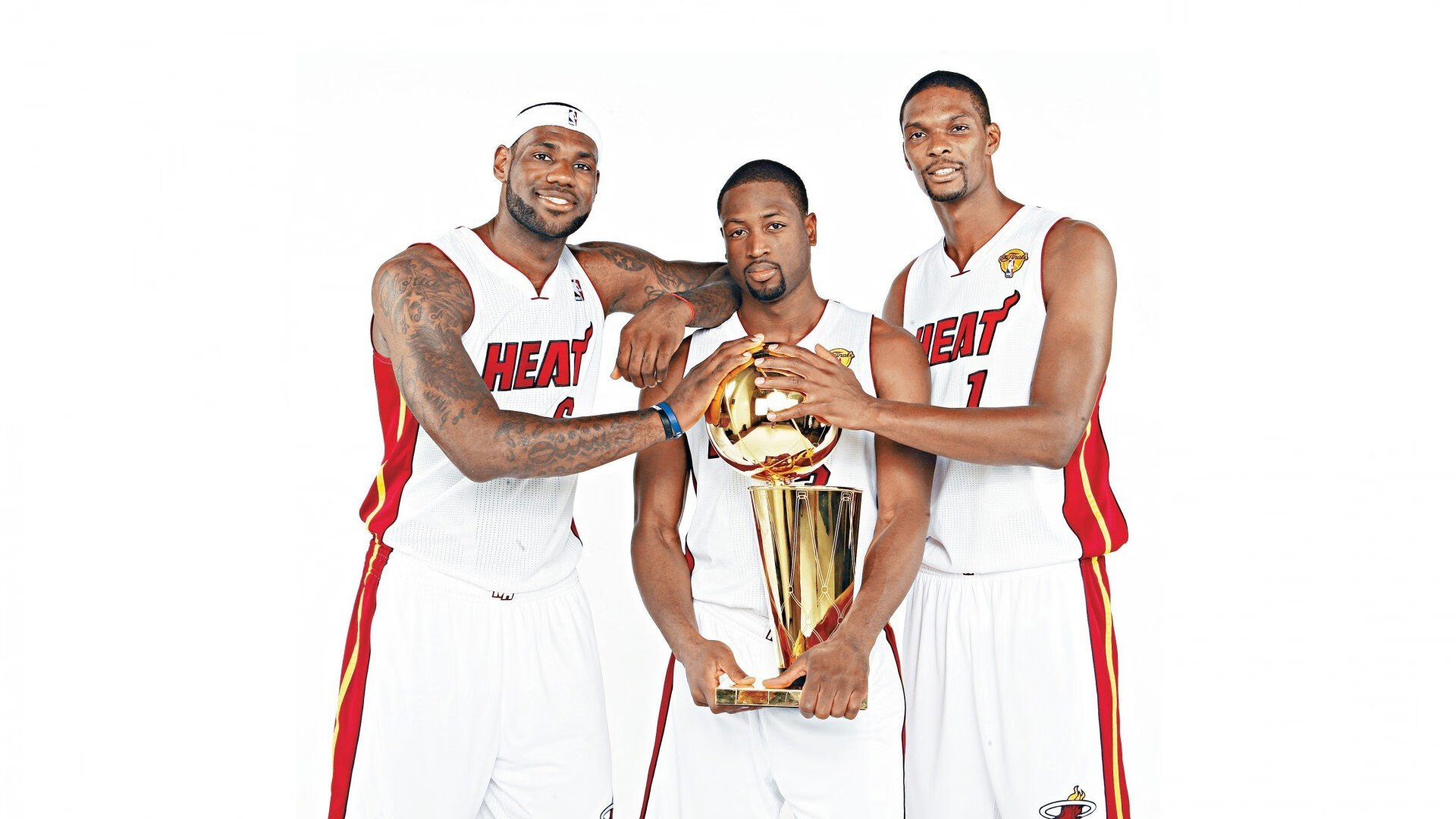 国家队配备多语种战术手册提高海外沟通效率，国家队的要求