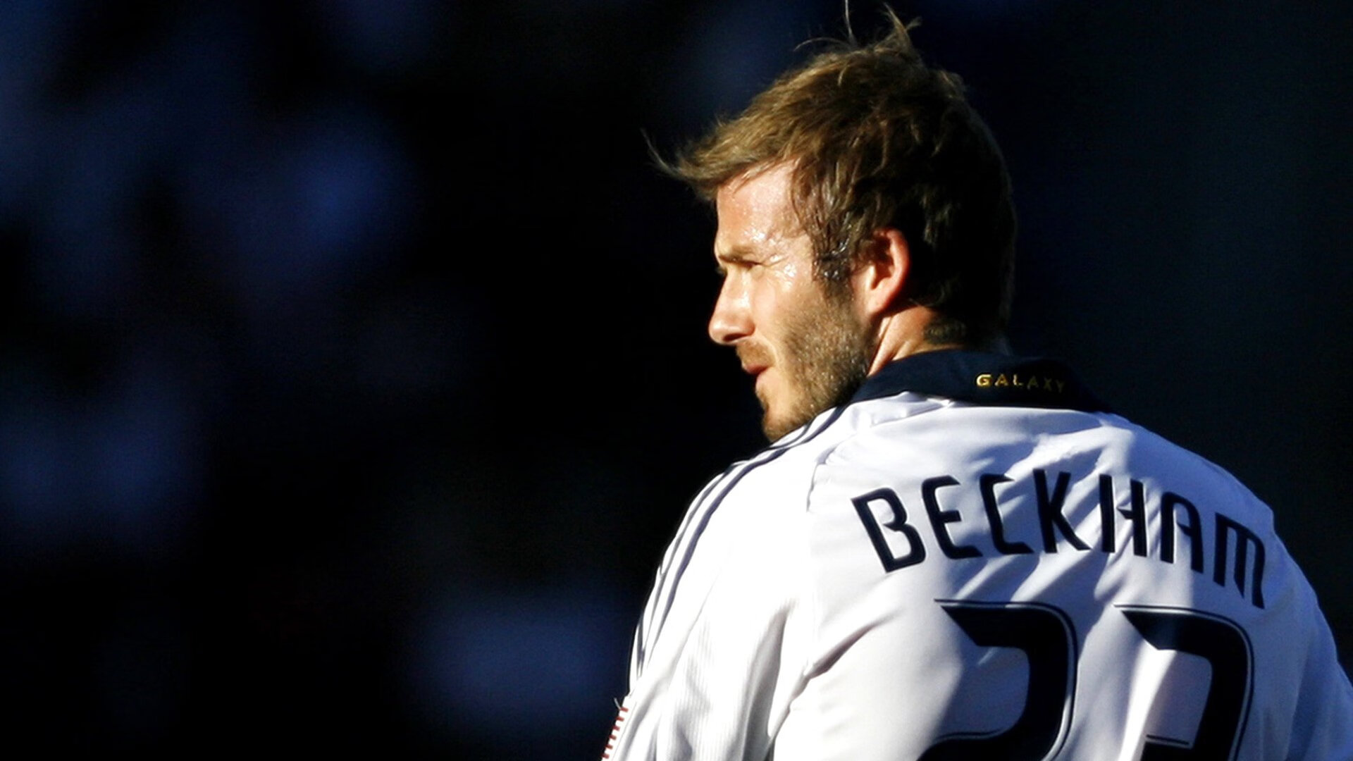 女子百米大战 美国新星跑出世界第一成绩，美国女子百米运动员